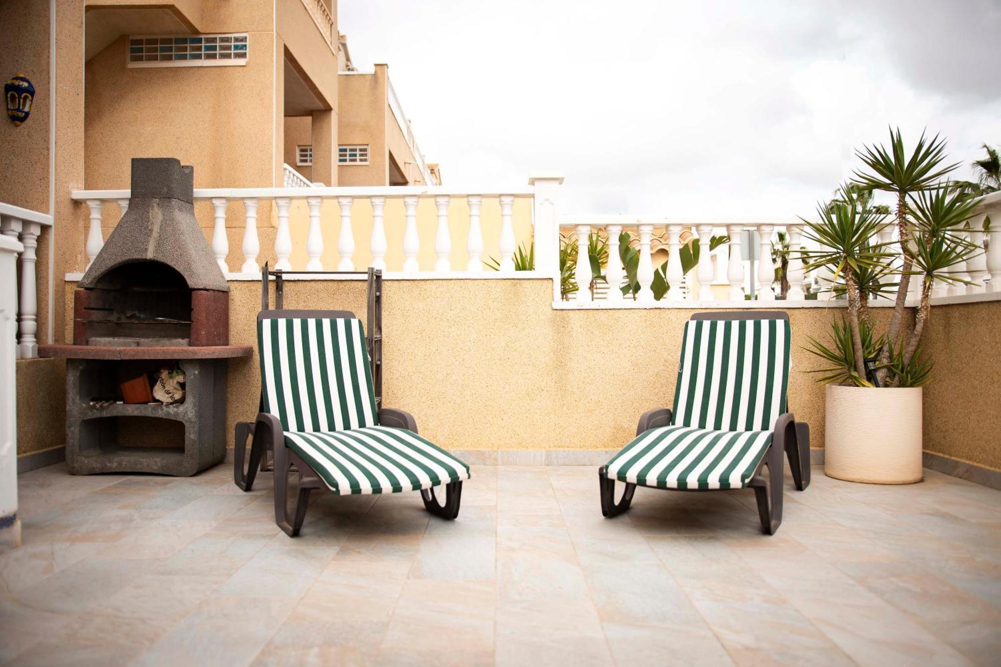 Villa Sunny Getaway In Orihuela Costa Dehesa de Campoamor  Exterior foto